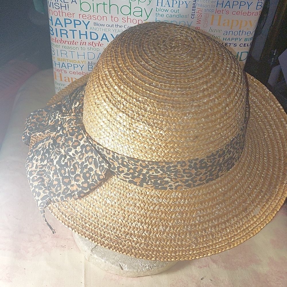 Hat - Picture 2 of 3